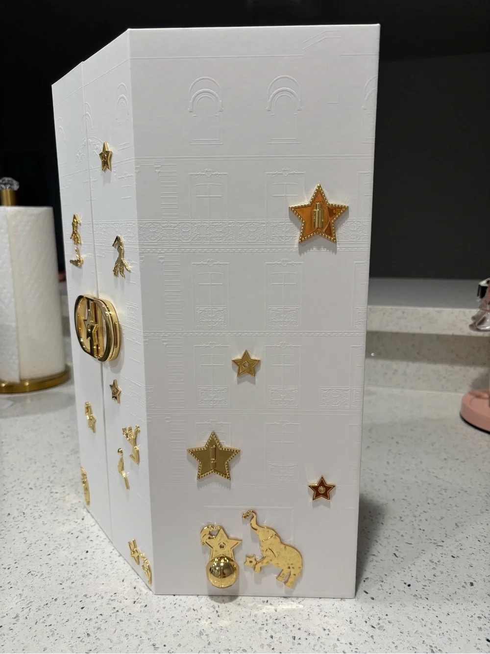DIOR Le 30 Montaigne Advent Calendar 2025 Empty